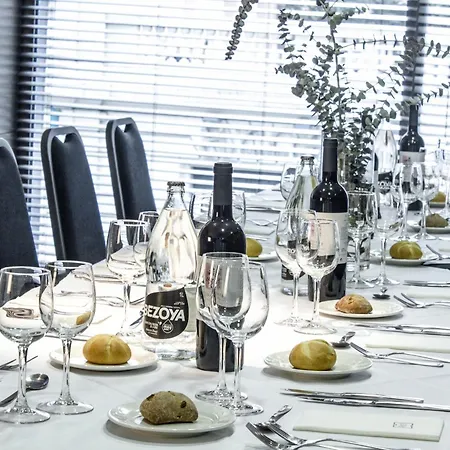 泽尼特巴塞罗那酒店 4*