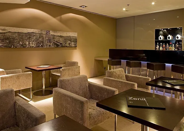 泽尼特巴塞罗那酒店 酒店