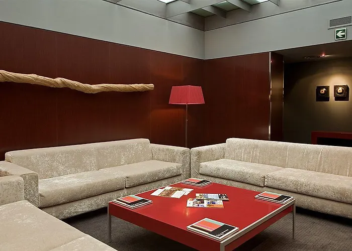 泽尼特巴塞罗那酒店 4*