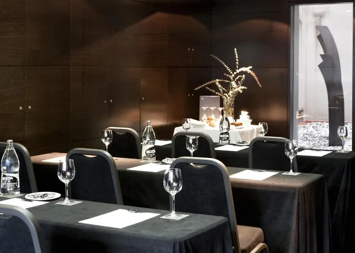 泽尼特巴塞罗那酒店