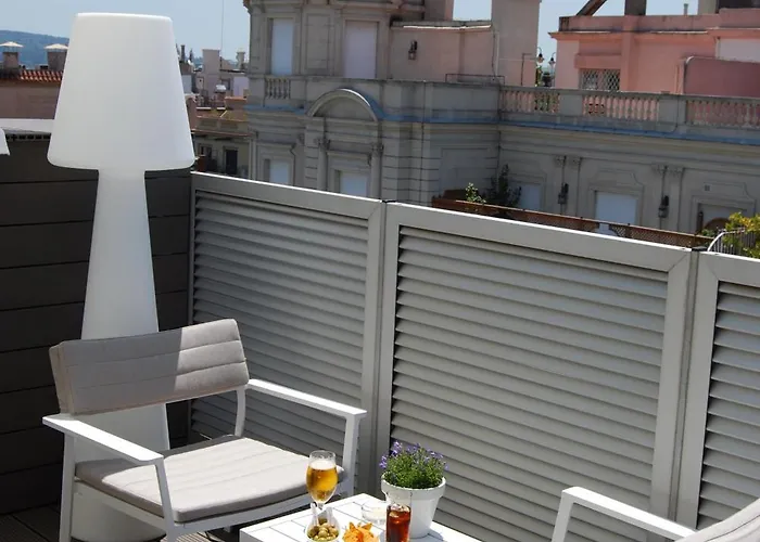 泽尼特巴塞罗那酒店 酒店