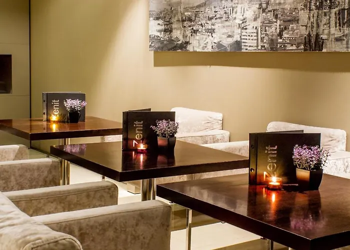 泽尼特巴塞罗那酒店 酒店