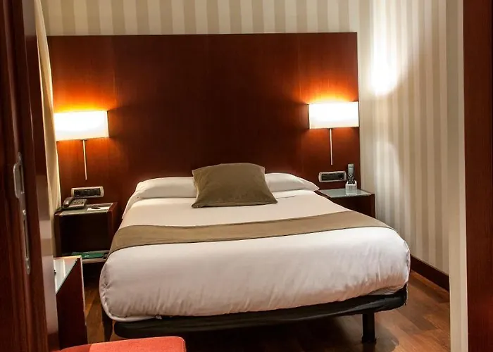 泽尼特巴塞罗那酒店 酒店