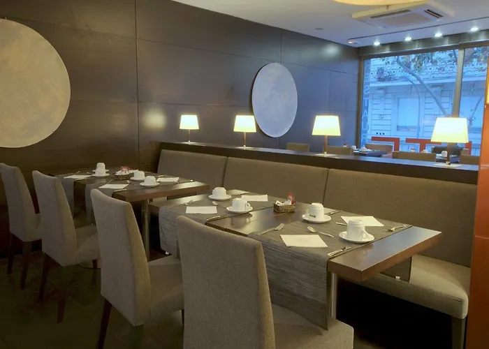 泽尼特巴塞罗那酒店 4*